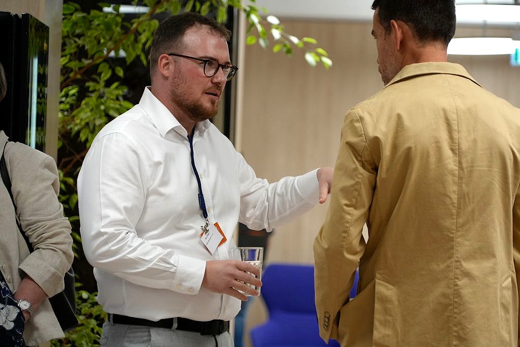 Austausch und Networking zwischen den Sessions